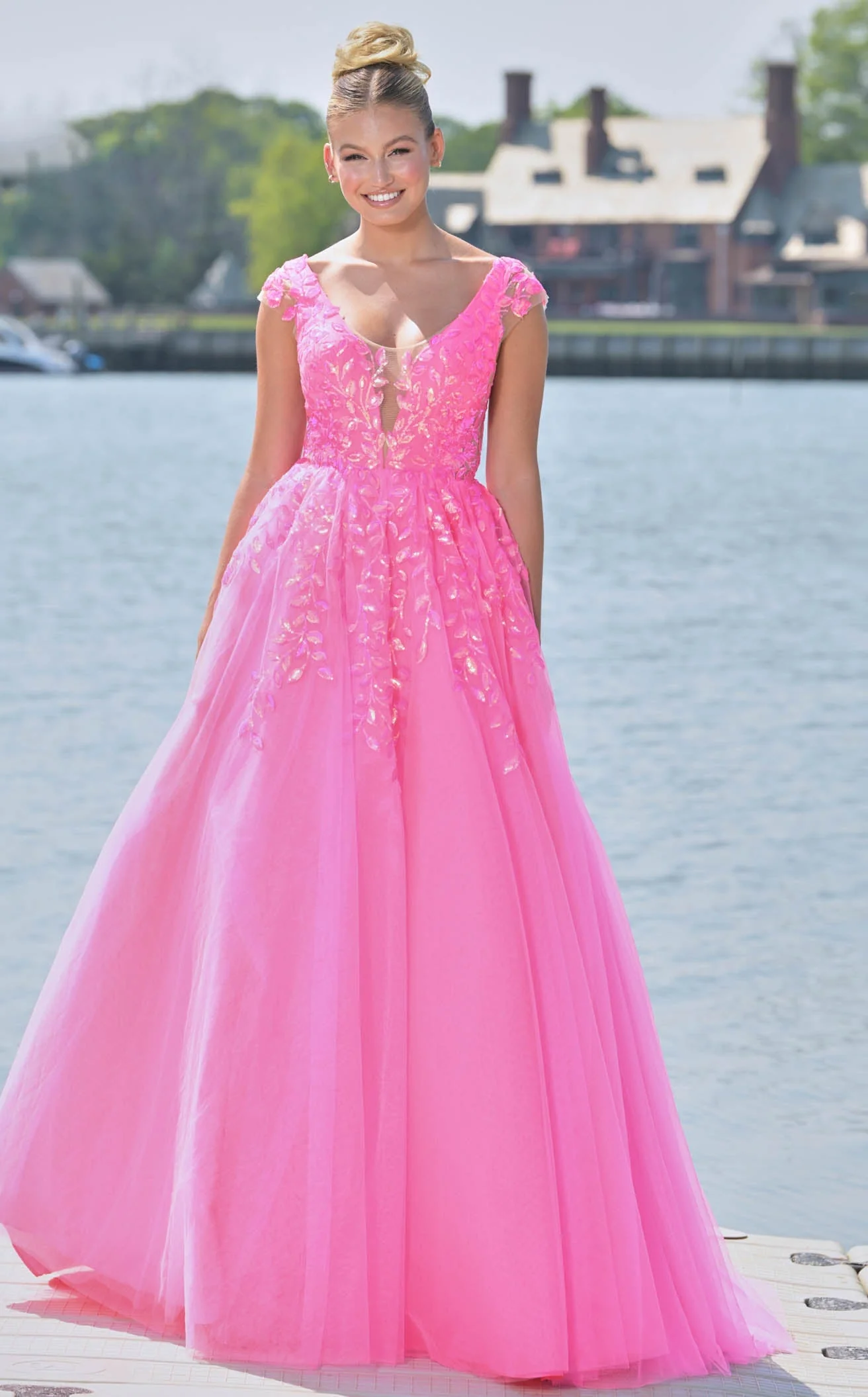 Colors Dress 3239 Dress - Image 2