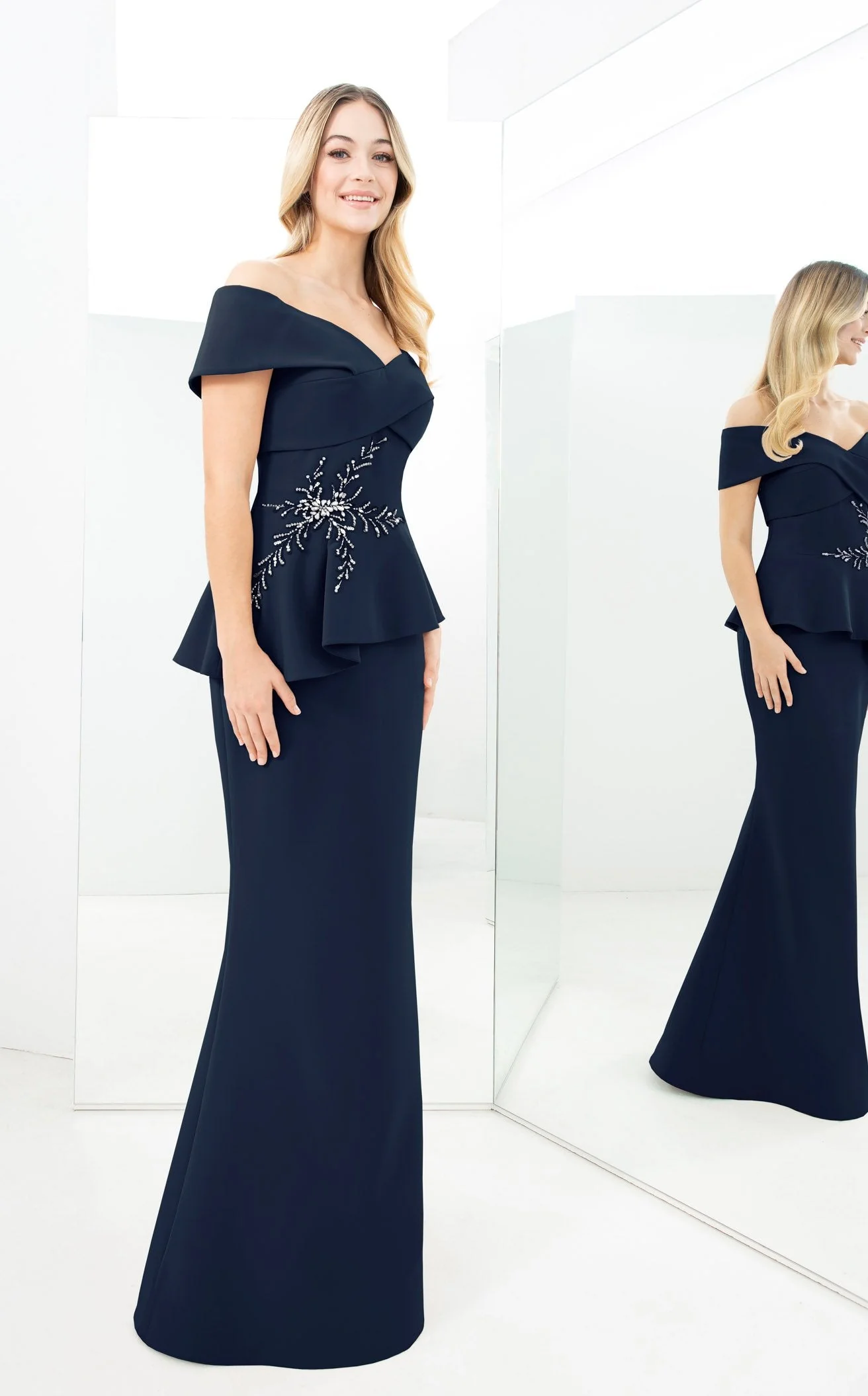 Daymor 1350 Dress - Image 4
