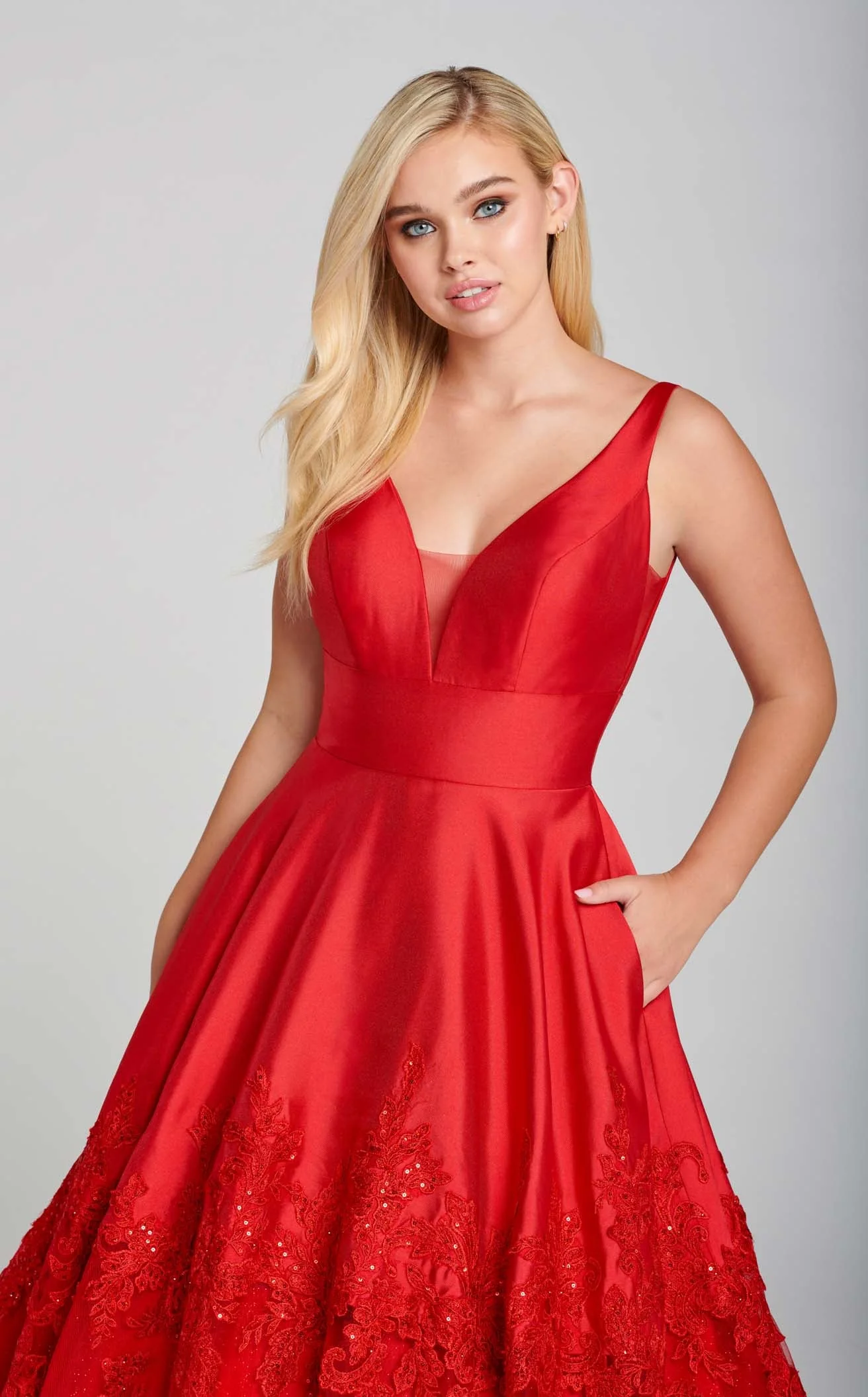 Ellie Wilde EW121032 Dress - Image 3