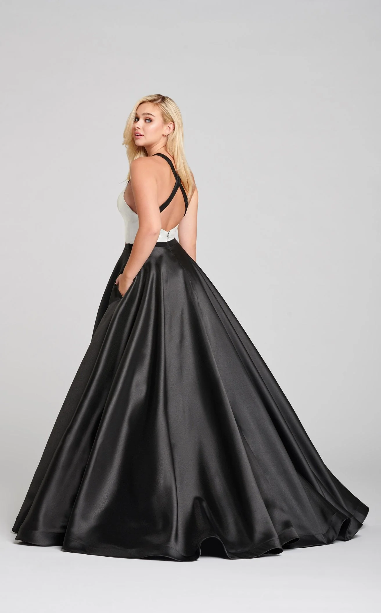 Ellie Wilde EW121039 Dress - Image 3
