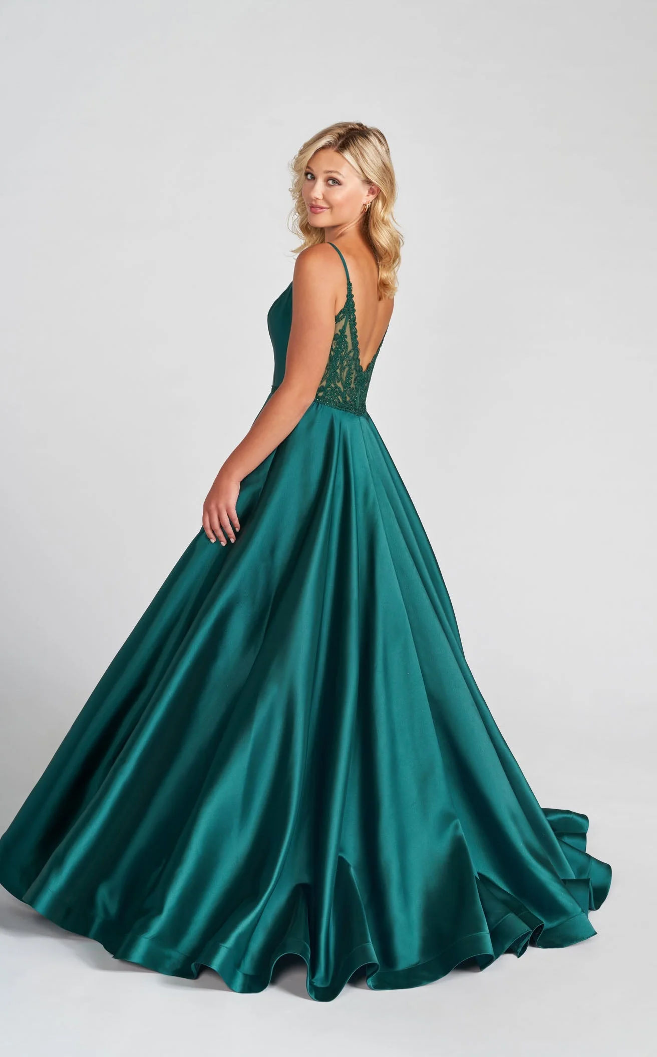 Ellie Wilde EW122108 Dress - Image 2