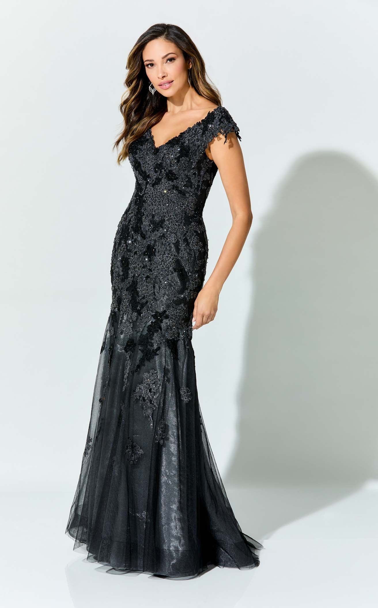 Ivonne D ID919CL Sale - Image 2