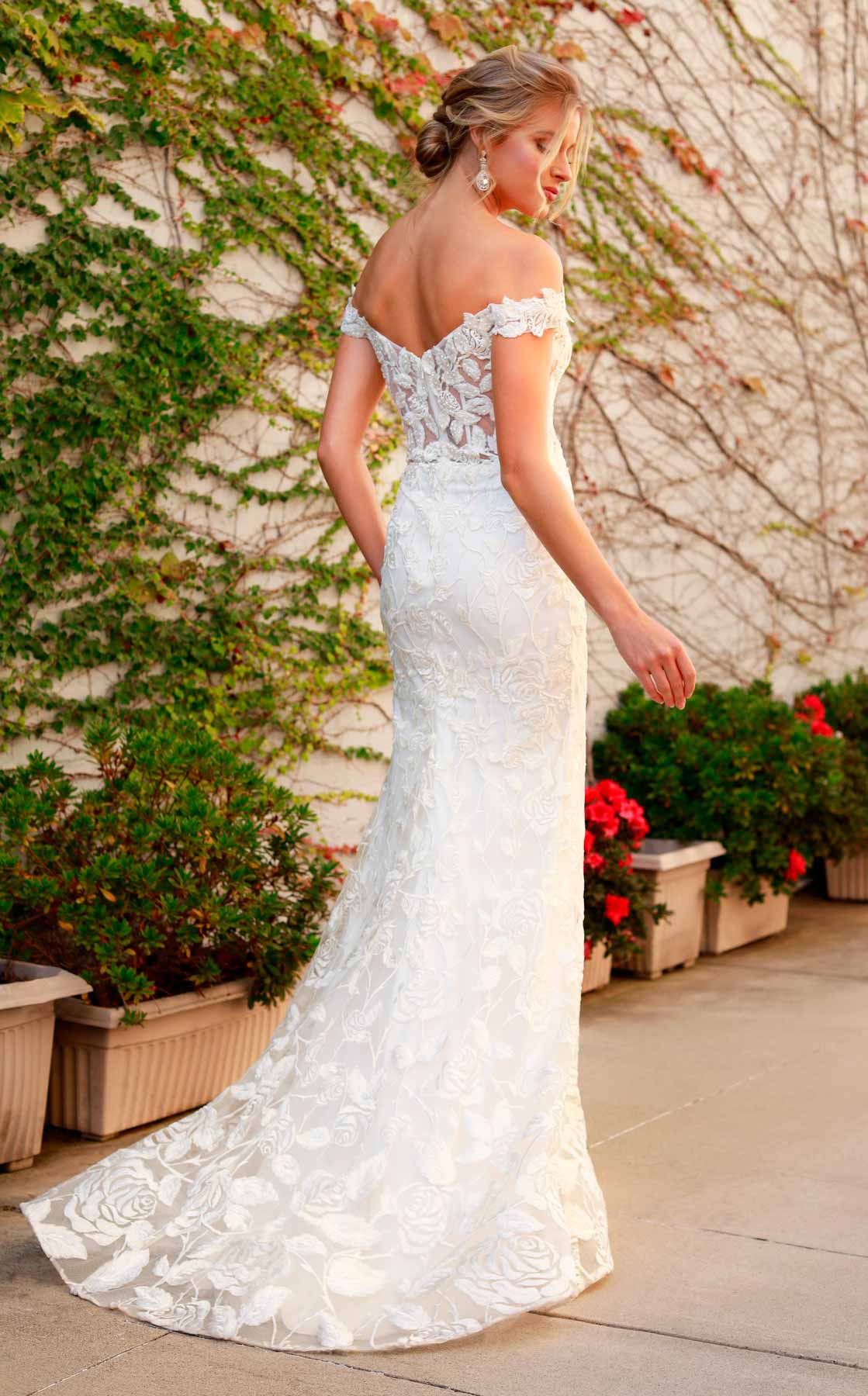 Nox Anabel C439CL Dress - Image 3